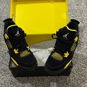 Jordan 4 Retro